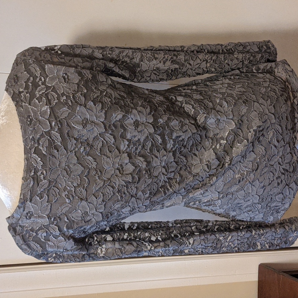 3/$33 Banana Republic Grey Lace Blouse - Picture 3 of 6